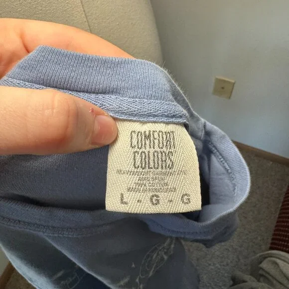 Disney Disneyland California Adventure Light Blue and White Graphic Tee Shirt - Picture 13 of 13